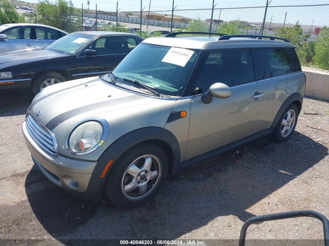 2010 MINI COOPER CLUBMAN WMWML3C59ATX51970 Photo 1