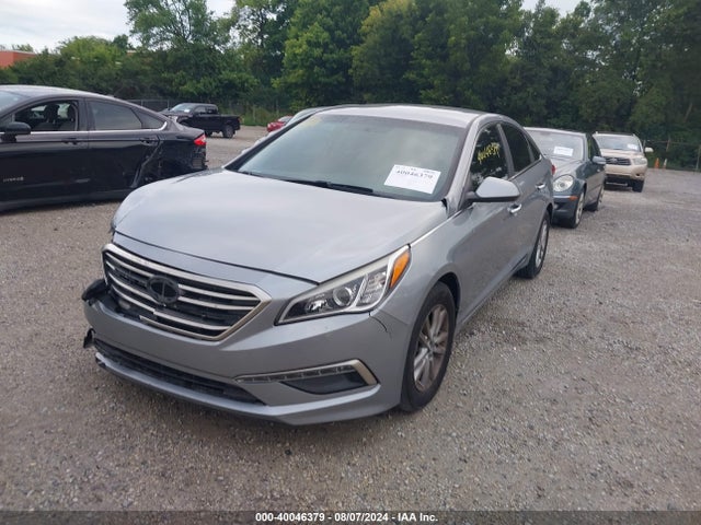 Продажа на аукционе авто 2015 Hyundai Sonata Se, vin: 5NPE24AF2FH057175, номер лота: 40046379