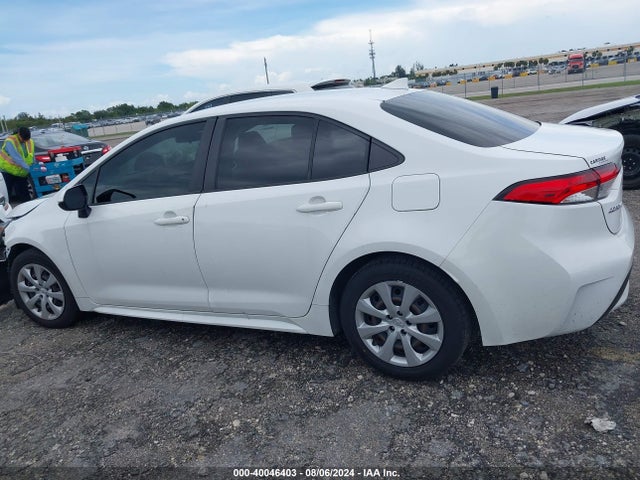 Toyota COROLLA LE 2021 JTDEPMAE9MJ181179 Image 14