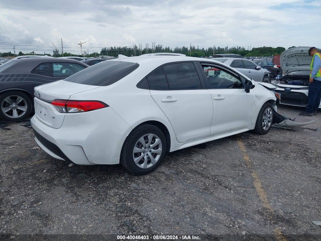 Toyota COROLLA LE 2021 JTDEPMAE9MJ181179 Image 4