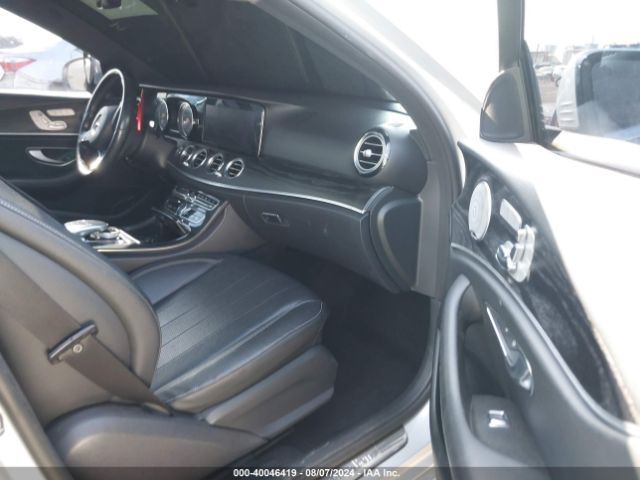 WDDZF4JB7HA050063 Mercedes-Benz E 300