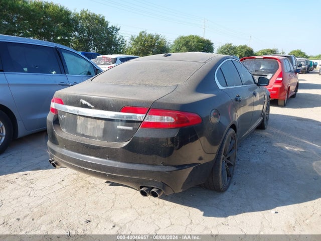 2010 JAGUAR XF SAJWA0HE3AMR70024 Photo 3