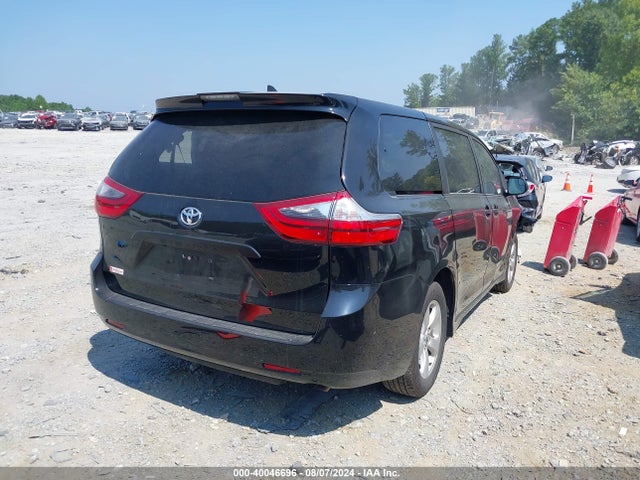 Toyota Sienna L 2020 5TDZZ3DC5LS052860 Image 4