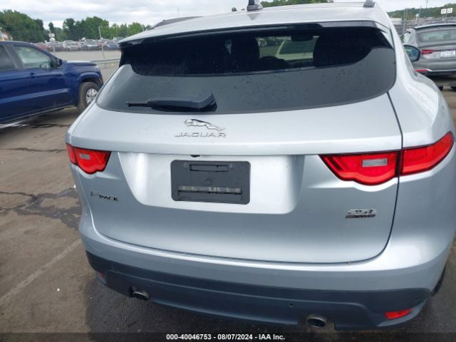 SADCJ2FX8KA365988 Jaguar F-pace 25t Premium