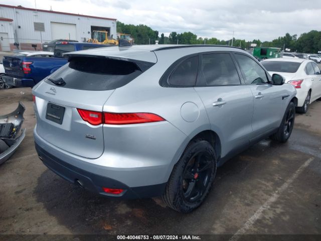 SADCJ2FX8KA365988 Jaguar F-pace 25t Premium