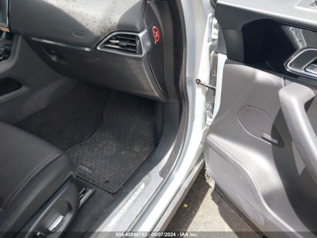 SADCJ2FX8KA365988 Jaguar F-pace 25t Premium