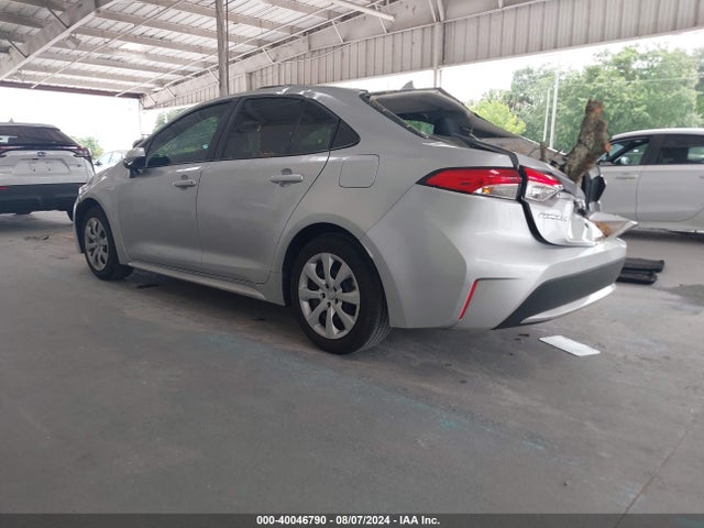 Toyota COROLLA LE 2022 5YFEPMAE3NP389233 Image 3