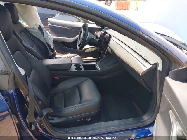 2021 TESLA MODEL 3 5YJ3E1EA5MF859470 Photo 4