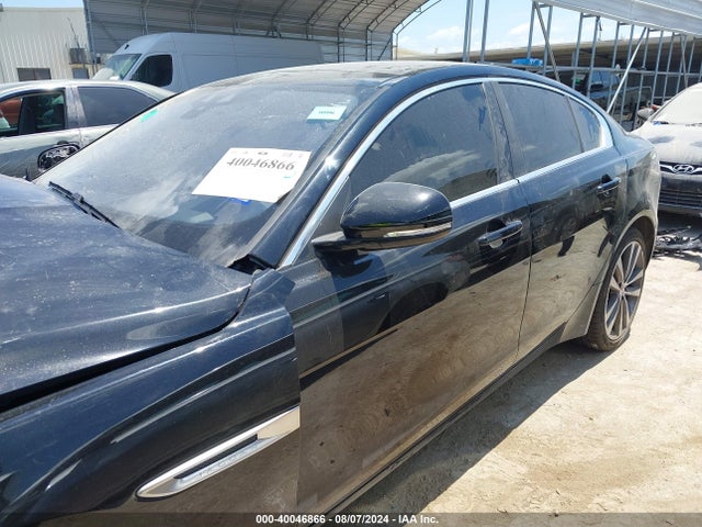 Jaguar Xe S Rwd Automatic 2020 SAJAE4FX2LCP62431 Image 14