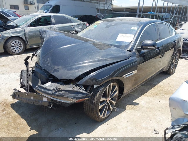 2020 JAGUAR XE SAJAE4FX2LCP62431 Photo 1