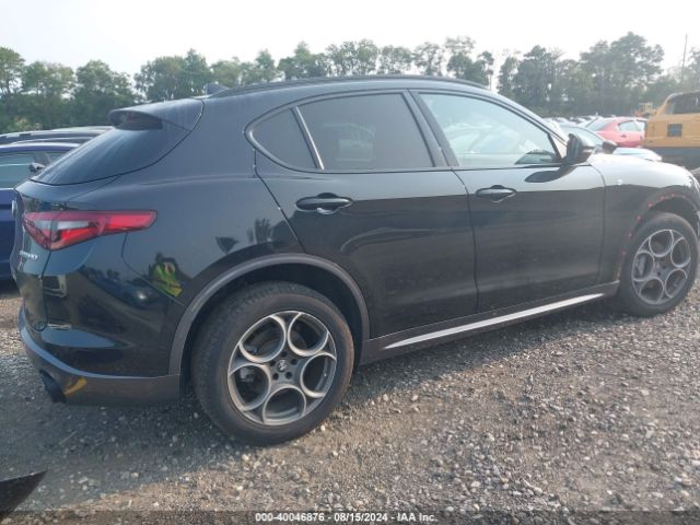 2022 ALFA ROMEO STELVIO ZASPAKBN3N7D39325 Photo 3