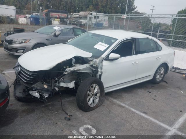 1VWAT7A36GC052218 Volkswagen Passat 1.8t S