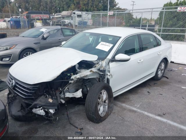 1VWAT7A36GC052218 Volkswagen Passat 1.8t S