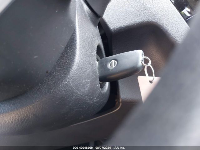 JN8AT2MT0LW041844 Nissan Rogue S Fwd
