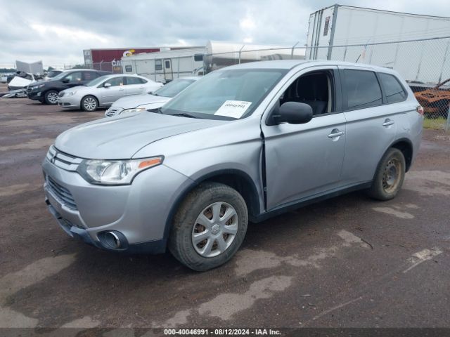 JA4AD2A38FZ002817 Mitsubishi Outlander Es
