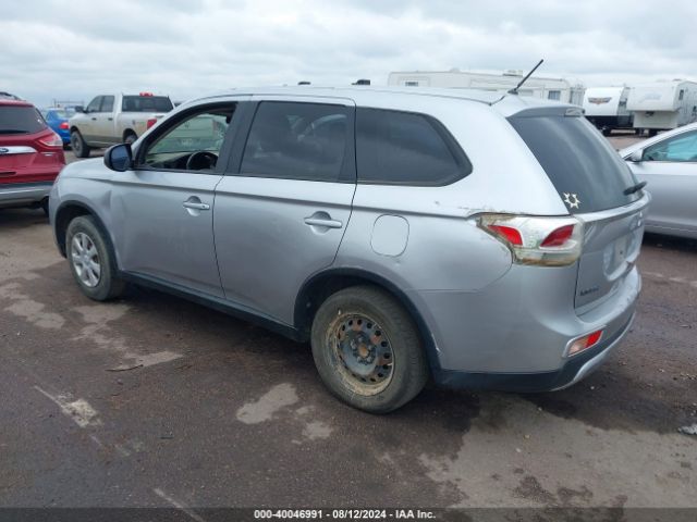 JA4AD2A38FZ002817 Mitsubishi Outlander Es