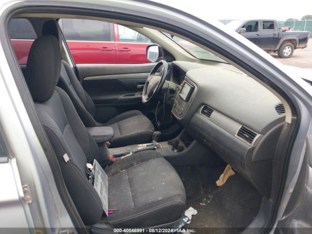JA4AD2A38FZ002817 Mitsubishi Outlander Es