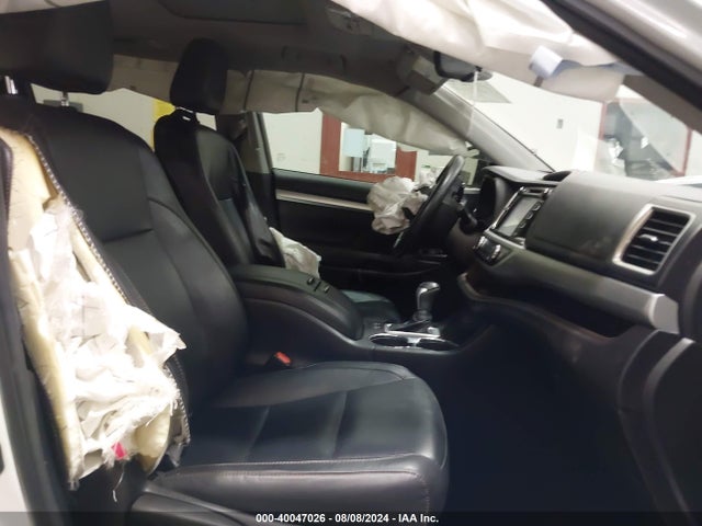 Toyota Highlander Xle V6 2016 5TDJKRFH2GS350723 Image 5