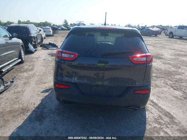 1C4PJMAS5HW598680 Jeep Cherokee Sport