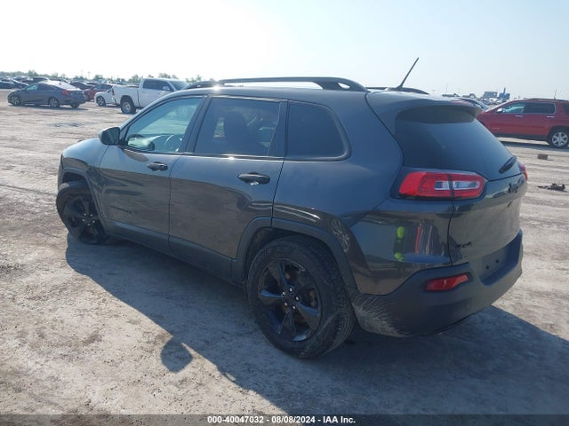 1C4PJMAS5HW598680 Jeep Cherokee Sport