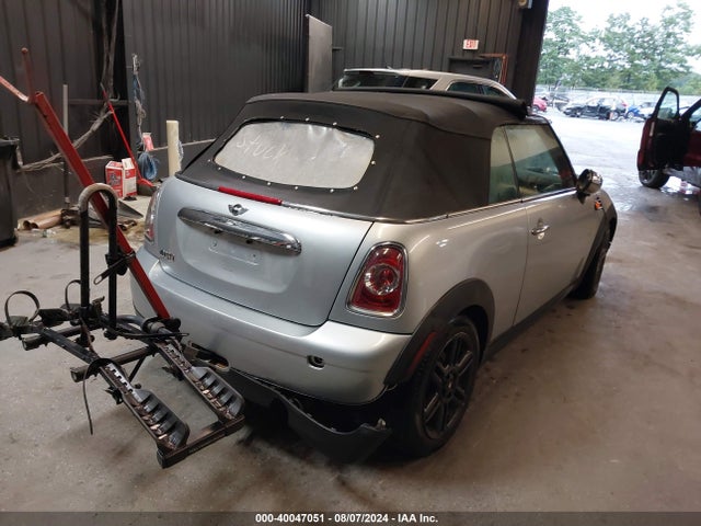 2011 MINI COOPER WMWZN3C59BT133310 Photo 3