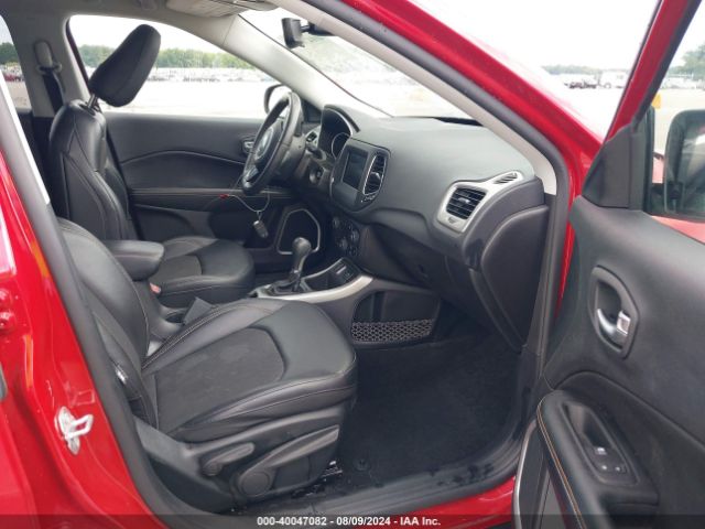3C4NJCBB8KT820075 Jeep Compass Latitude Fwd