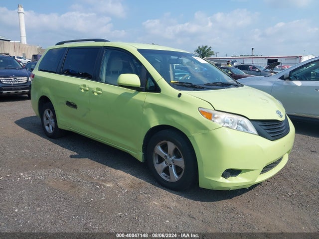 Toyota Sienna Le V6 8 Passenger 2014 5TDKK3DC2ES421201 main image