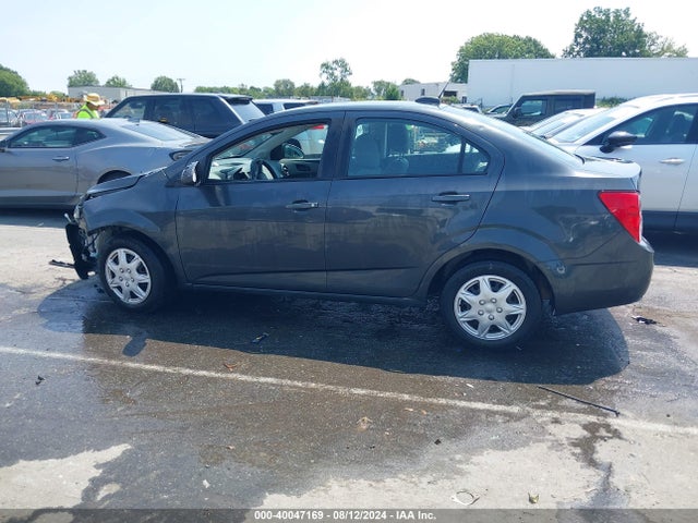 Chevrolet Sonic Ls Auto 2016 1G1JA5SH6G4142964 Image 14