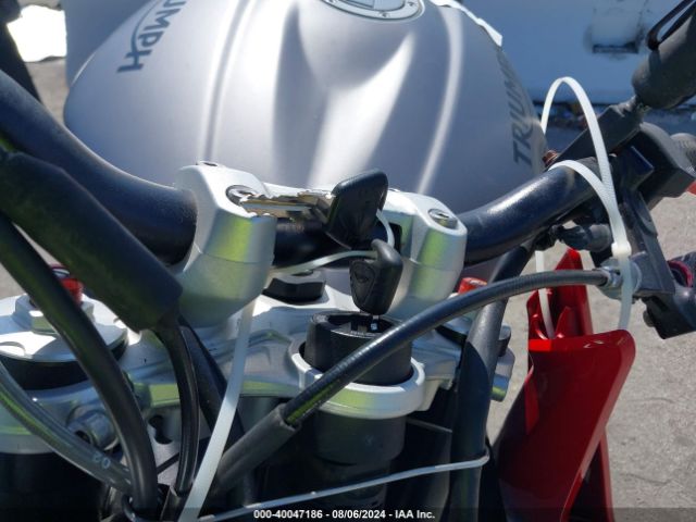 2016 TRIUMPH MOTORCYCLE STREET TRIPLE SMTL03NE4GT739322 Photo 10