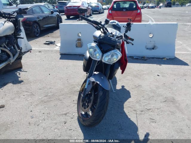 2016 TRIUMPH MOTORCYCLE STREET TRIPLE SMTL03NE4GT739322 Photo 4