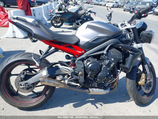 2016 TRIUMPH MOTORCYCLE STREET TRIPLE SMTL03NE4GT739322 Photo 7