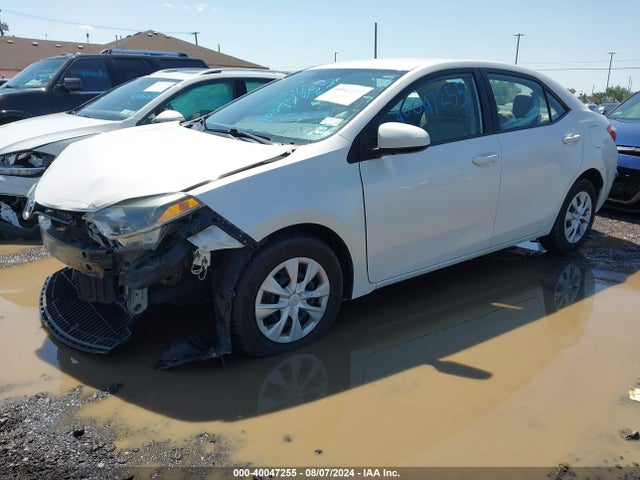 Toyota Corolla Le Eco 2014 5YFBPRHEXEP152664 Image 2