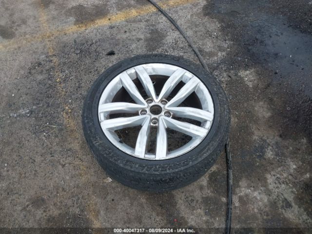 1VWCM7A37HC055166 Volkswagen Passat V6 Sel Premium
