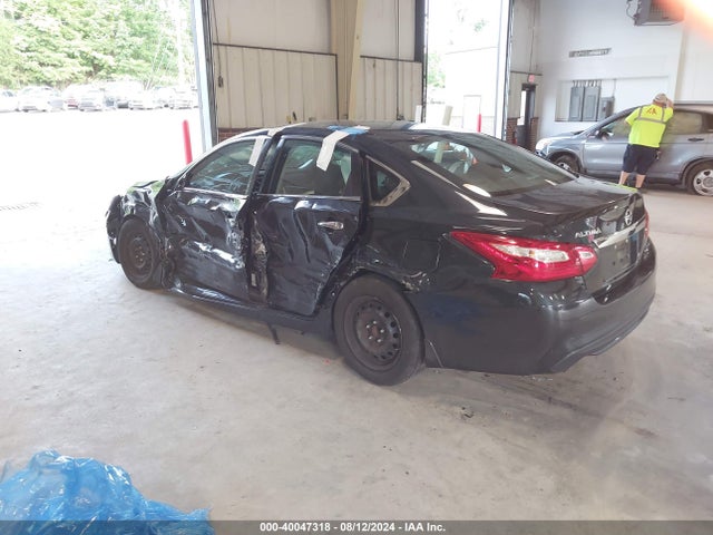 Nissan Altima 2.5 S 2017 1N4AL3AP5HC483865 Image 3