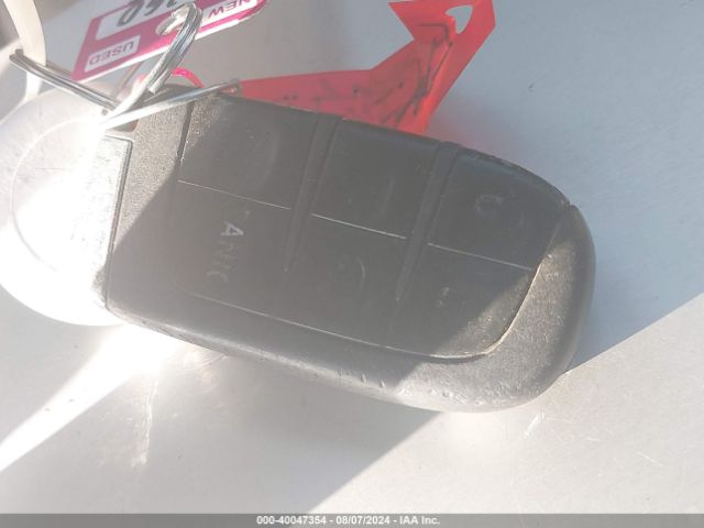 ZACCJABT6FPB87089 Jeep Renegade Latitude