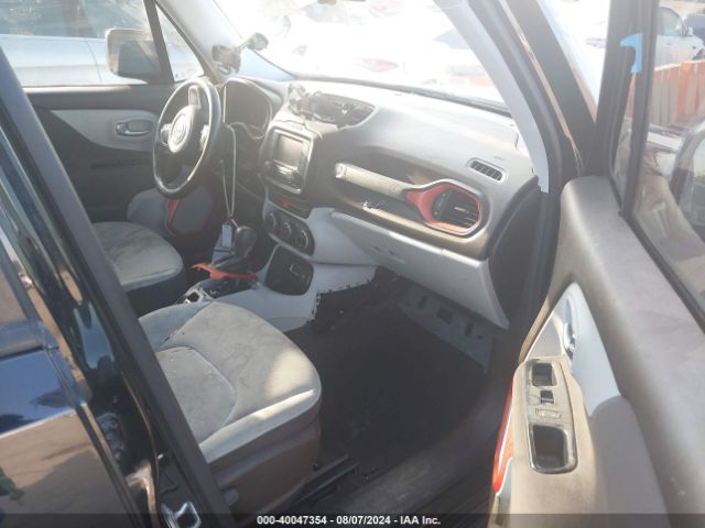 ZACCJABT6FPB87089 Jeep Renegade Latitude