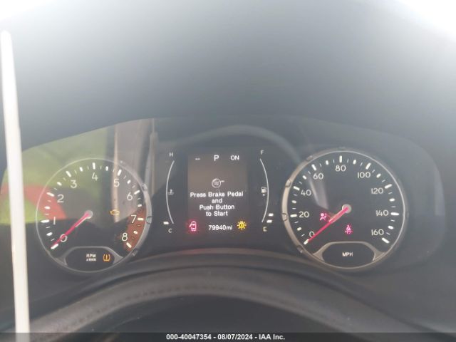 ZACCJABT6FPB87089 Jeep Renegade Latitude