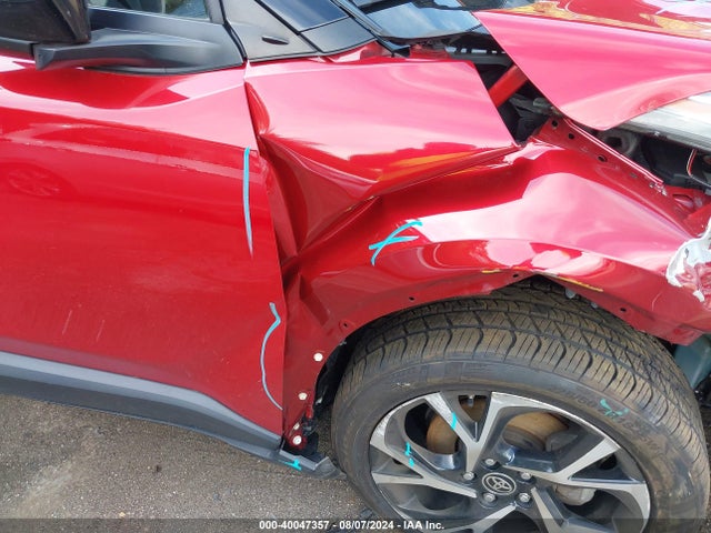 Toyota C-HR XLE 2020 NMTKHMBX4LR118040 Image 18