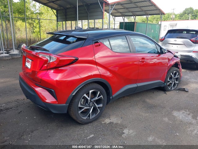 Toyota C-HR XLE 2020 NMTKHMBX4LR118040 Image 4