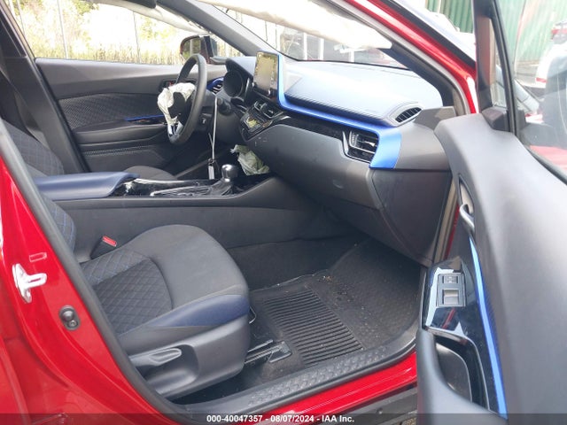 Toyota C-HR XLE 2020 NMTKHMBX4LR118040 Image 5