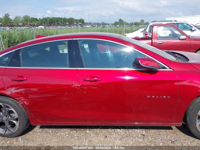 1G1ZD5ST5NF106229 Chevrolet Malibu Fwd Lt