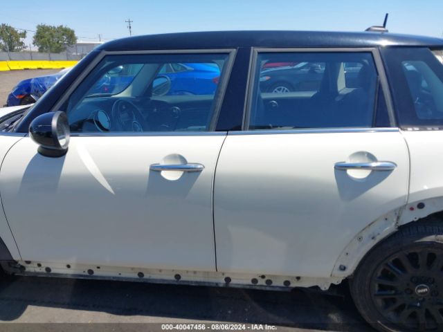 WMWXU1C52H2E18561 Mini Hardtop Cooper