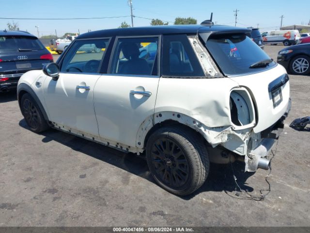 WMWXU1C52H2E18561 Mini Hardtop Cooper