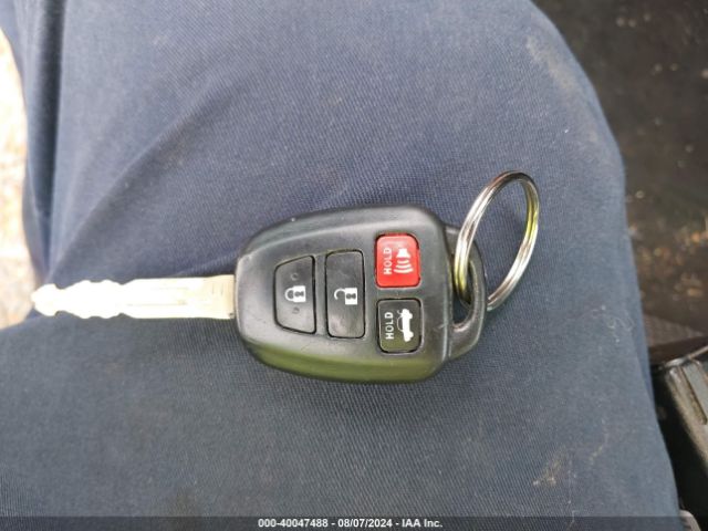 2T1BURHE6FC422838 Toyota Corolla S