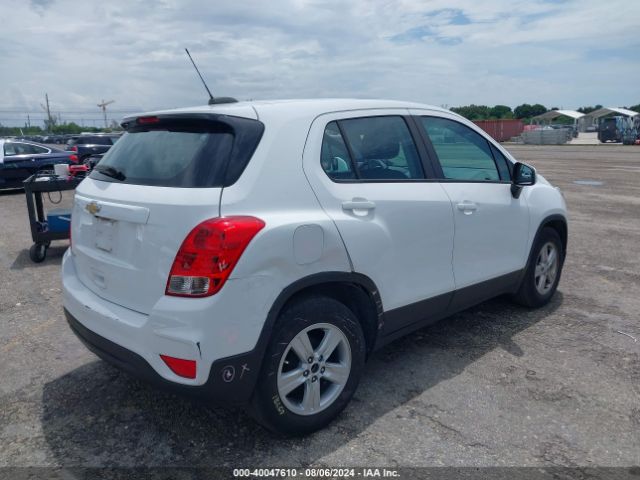 KL7CJKSB2LB064440 Chevrolet Trax Fwd Ls