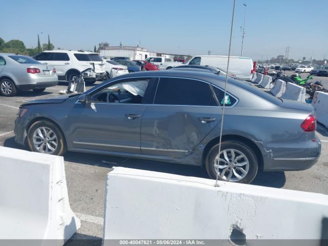 1VWAT7A36HC021696 Volkswagen Passat 1.8t S