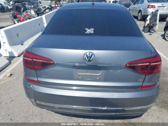 1VWAT7A36HC021696 Volkswagen Passat 1.8t S