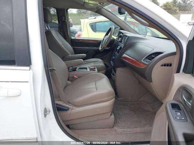 2C4RC1BG9ER399888 Chrysler Town & Country Touring