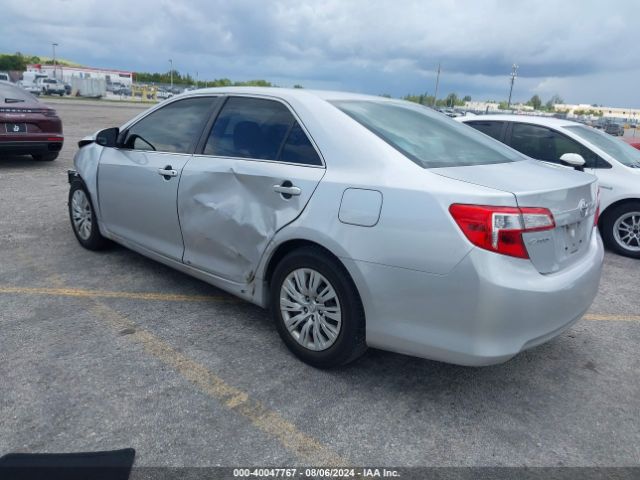 4T1BF1FK2EU859009 Toyota CAMRY L