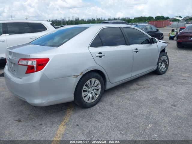 4T1BF1FK2EU859009 Toyota CAMRY L
